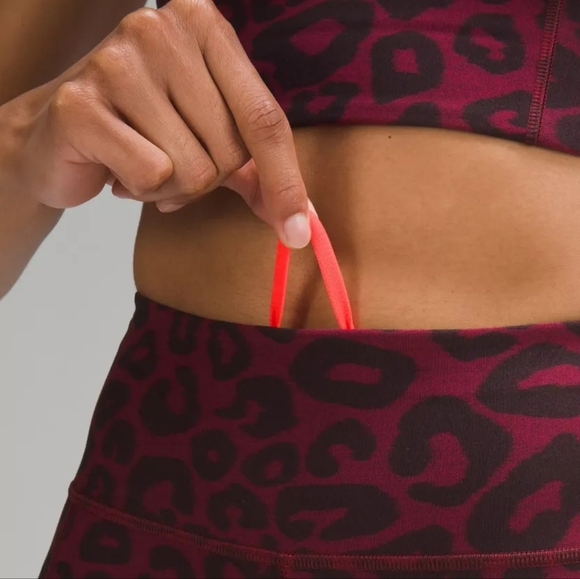 NWT Lululemon lab Everlux Jacquard Training Tight 26 - Picture 4 of 6